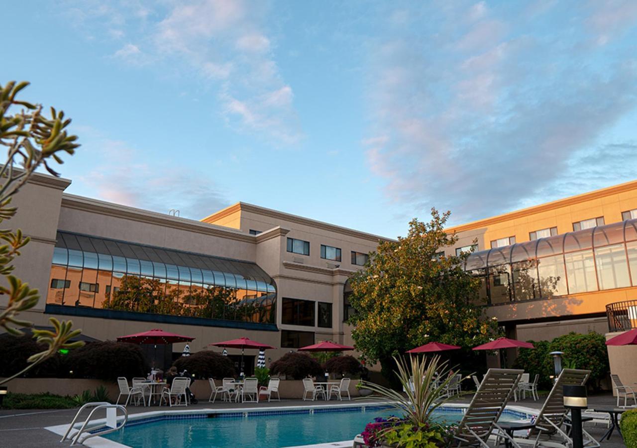 Monarch Hotel & Conference Center Clackamas Εξωτερικό φωτογραφία