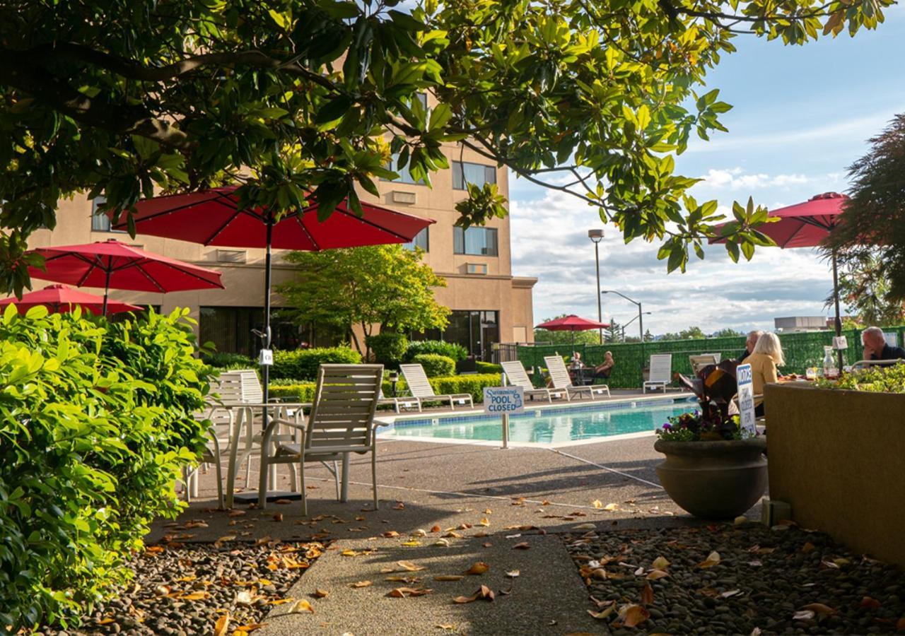 Monarch Hotel & Conference Center Clackamas Εξωτερικό φωτογραφία