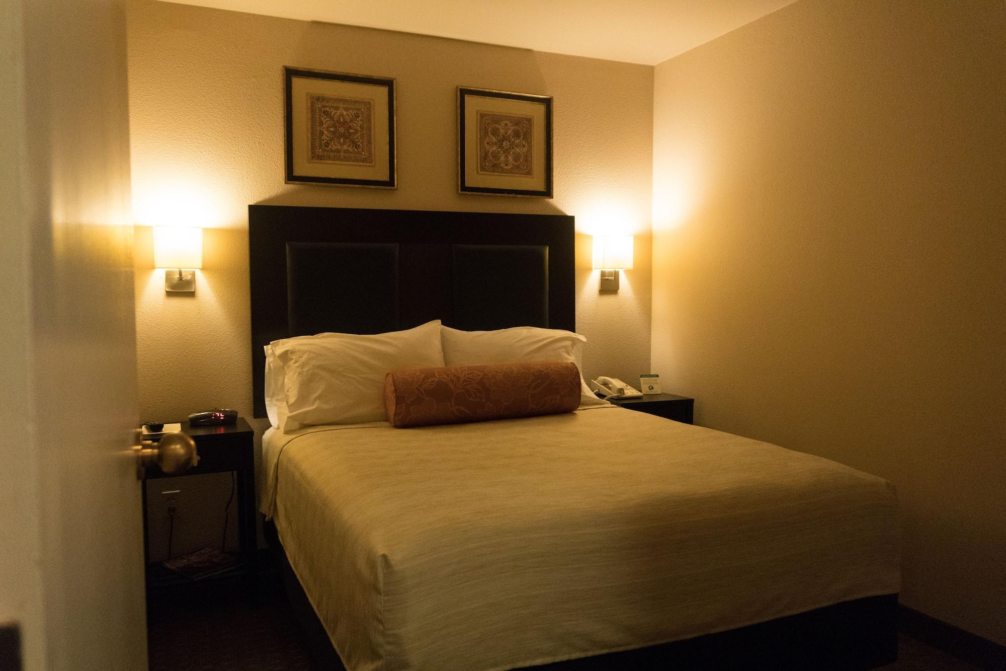 Monarch Hotel & Conference Center Clackamas Εξωτερικό φωτογραφία