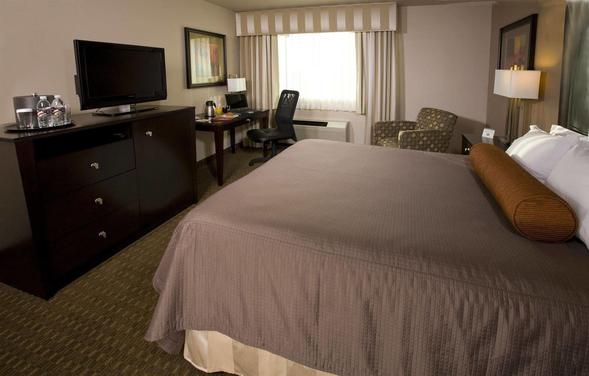 Monarch Hotel & Conference Center Clackamas Δωμάτιο φωτογραφία