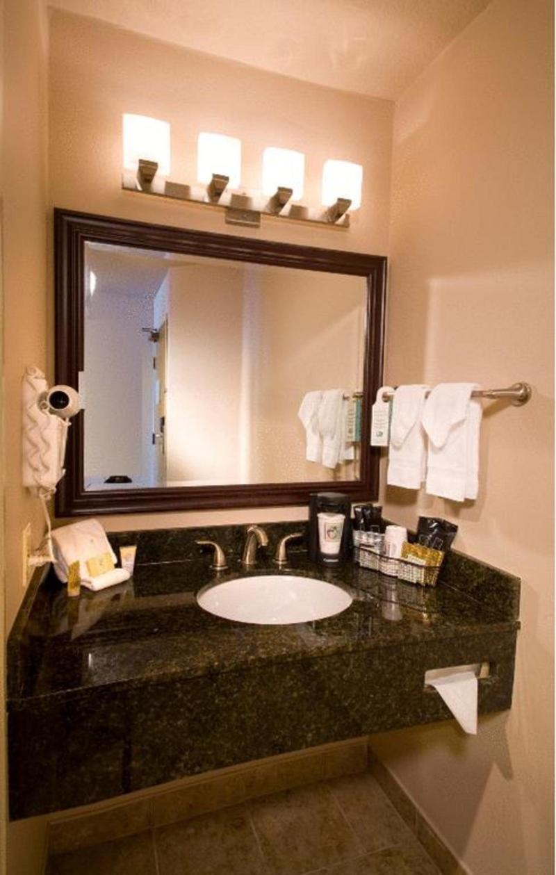 Monarch Hotel & Conference Center Clackamas Εξωτερικό φωτογραφία